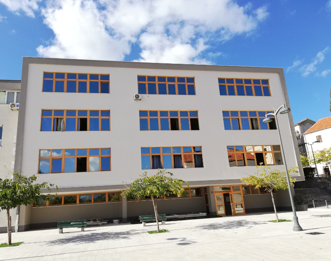 Osnovna škola Kistanje dobila i svoju sunčanu elektranu