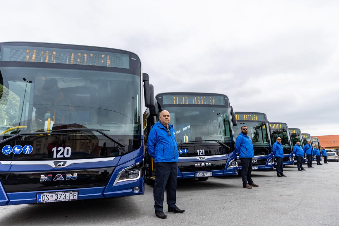 Osječani dobili sedam novih niskopodnih autobusa