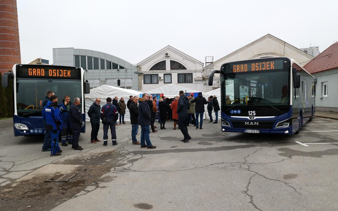 Osijekom vozi 13 novih modernih autobusa