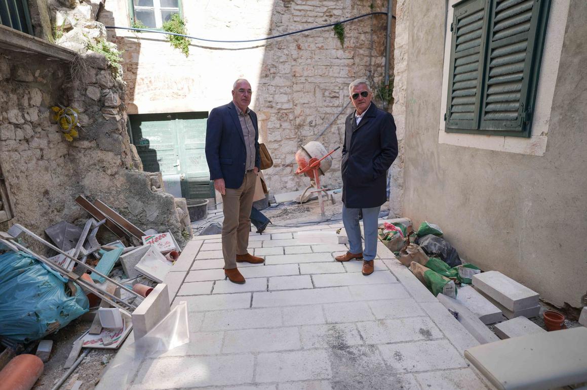 Obnova stepenica u Barakovićevoj u završnoj je fazi