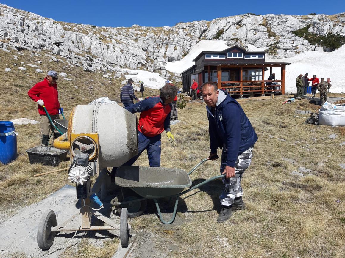 Dugopoljski planinari uložili više od 15.000 sati volonterskog rada