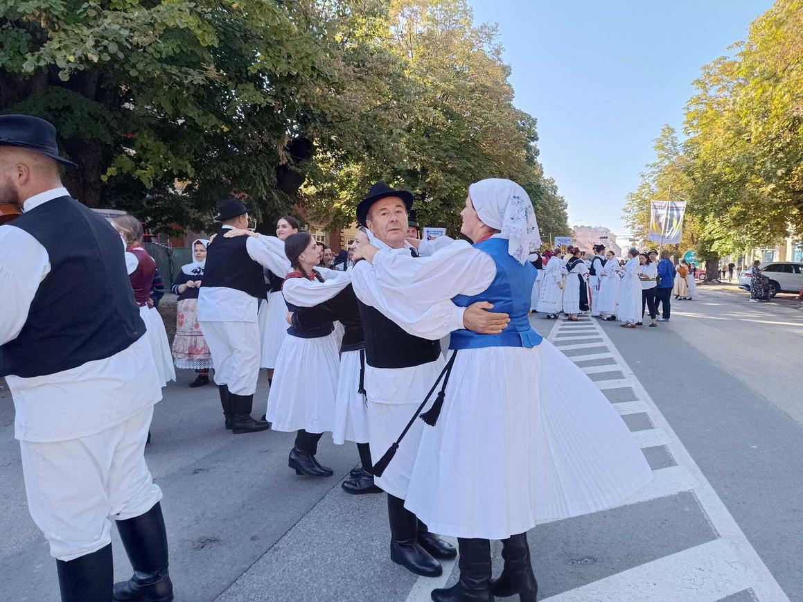 Čuvamo tradiciju i pjesmu i zbog toga smo postali olimpijada folklora