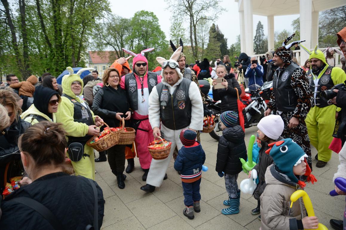 Moto-zečevi, štandovi, najstarija pisanica – pozivnica su za uskrsni posjet Bjelovaru