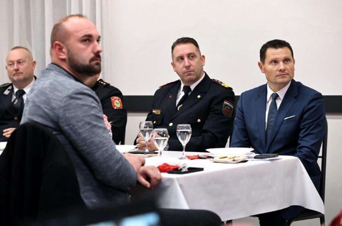 Gradit će se vatrogasno igrališteza djecu, prvo takvo u zemlji