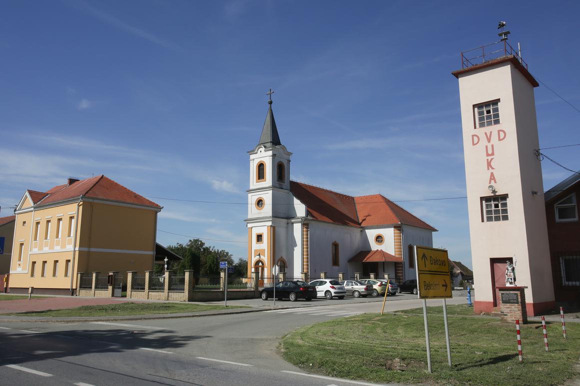 Od širokopojasnog interneta, novih  spremnika za otpad, do koncerta Crvene jabuke