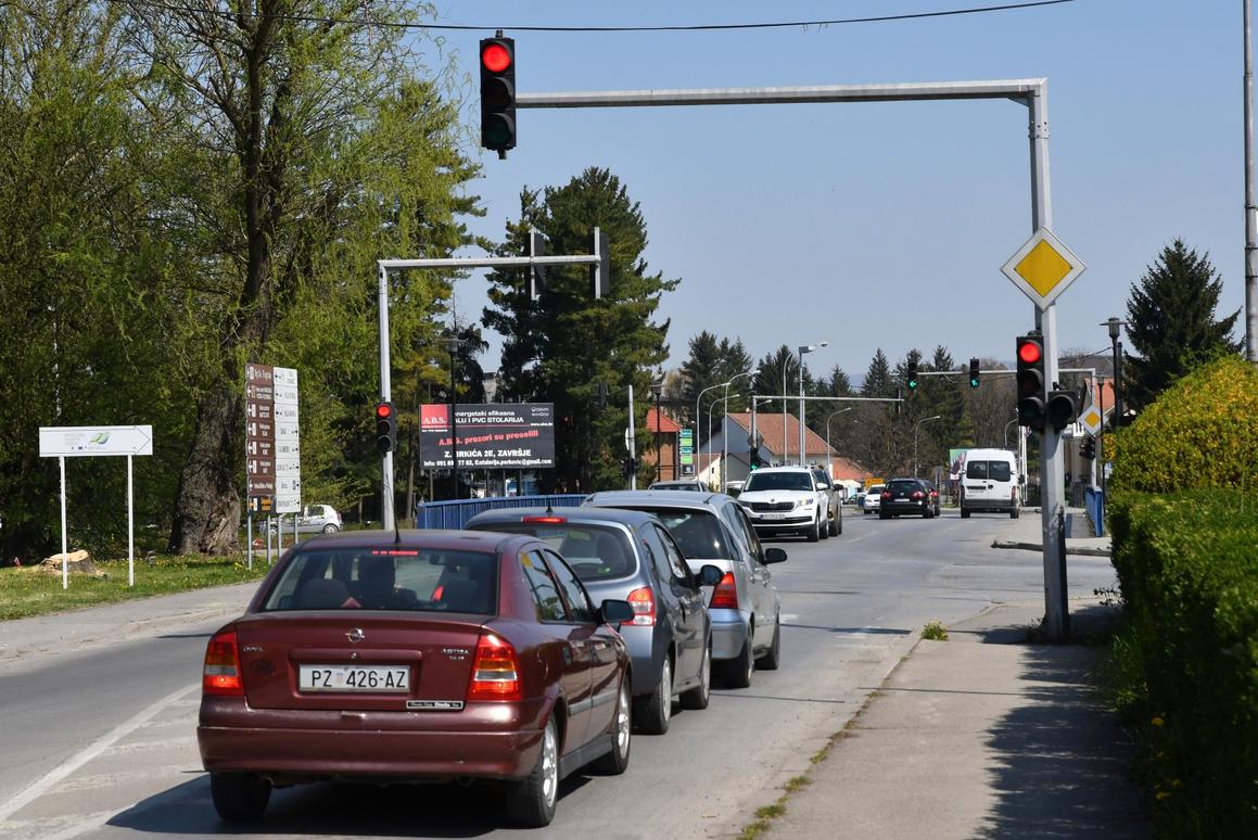 Niče prometnica za 21. stoljeće sa šest kružnih tokova