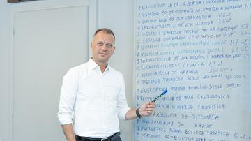 storyeditor/2025-08-28/Androvic_1.jpg