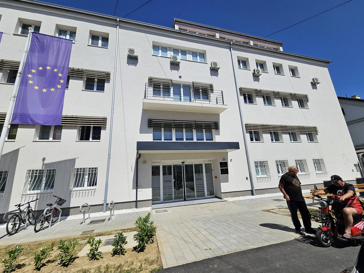 Obnovljena zgrada HZMO-a i novo vozilo za Glazbenu školu Bjelovar
