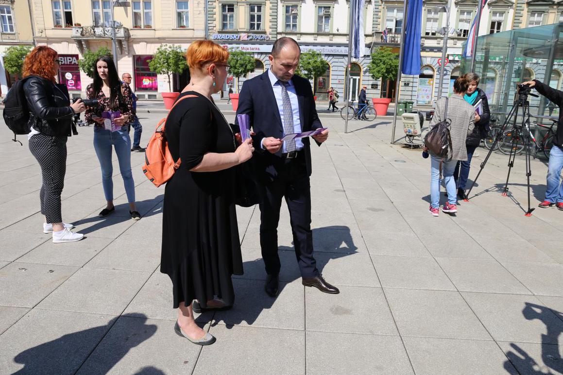 U Osijeku obilježen Svjetski dan borbe protiv karcinoma jajnika
