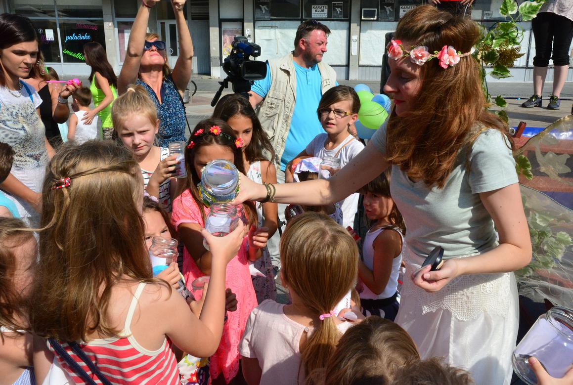 Maja Bonačić biciklom donijela djeci staklenku čistog morskog zraka