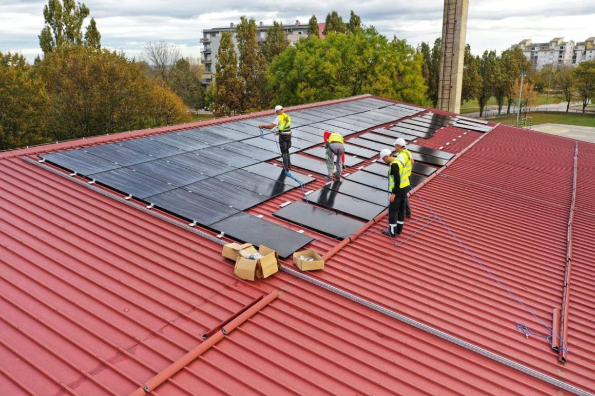 Radi se na postavljanju solarnih panela i fotonaponskih elektrana