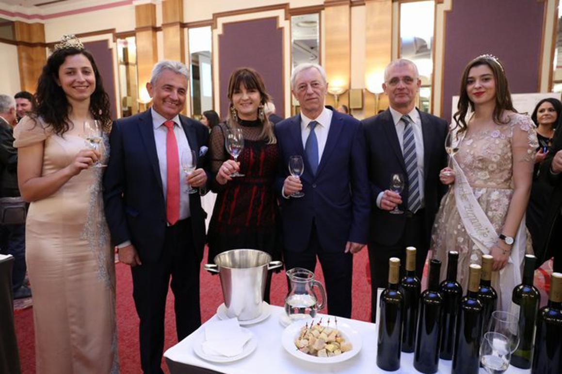U Zagrebu predstavljeno više od 170 sorti vina