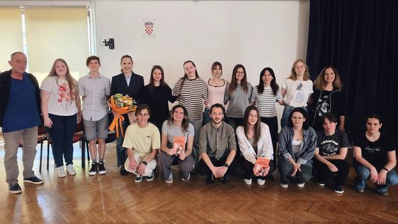 storyeditor/2026-05-21/Gimnazijalci_Foto_Grad_Samobor.jpg