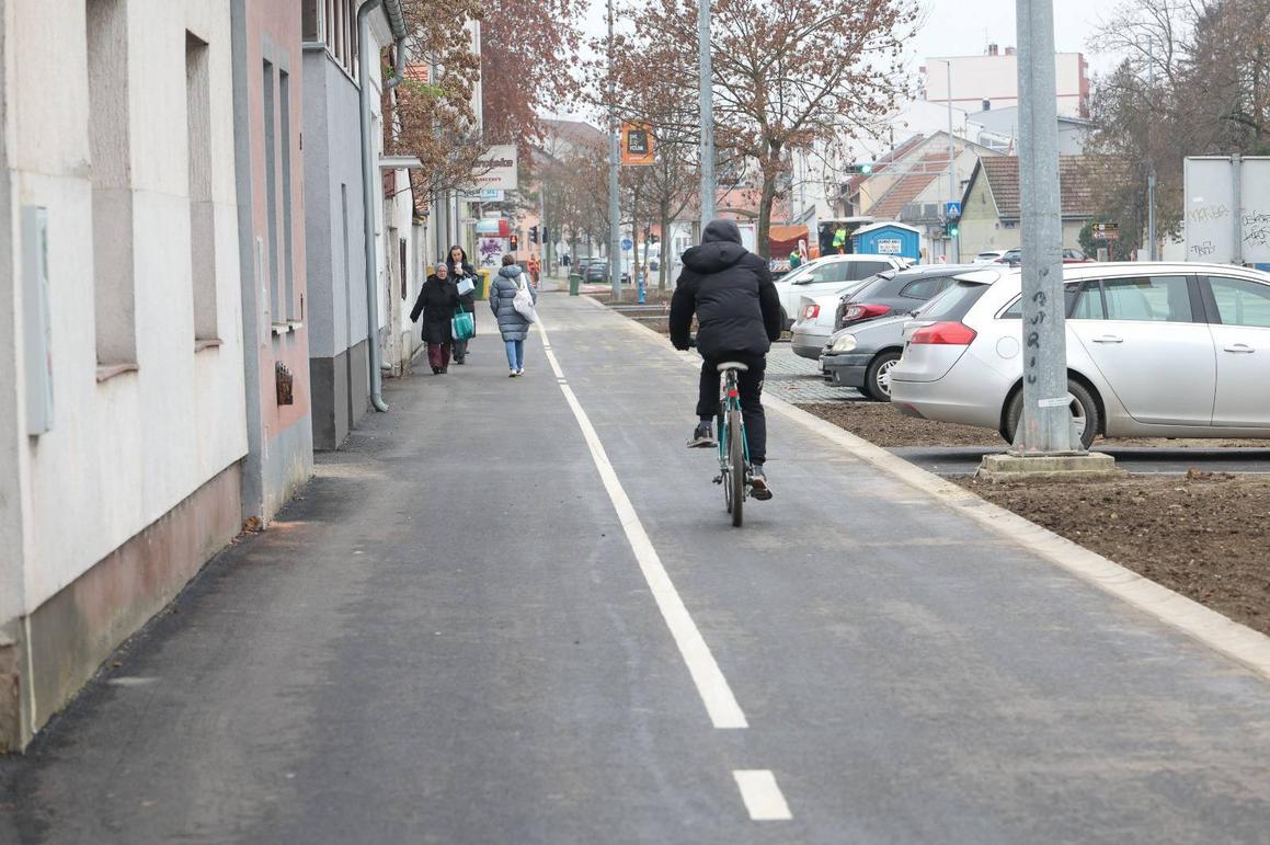 Gundulićeva ulica ponovno otvorena za promet u punom profilu