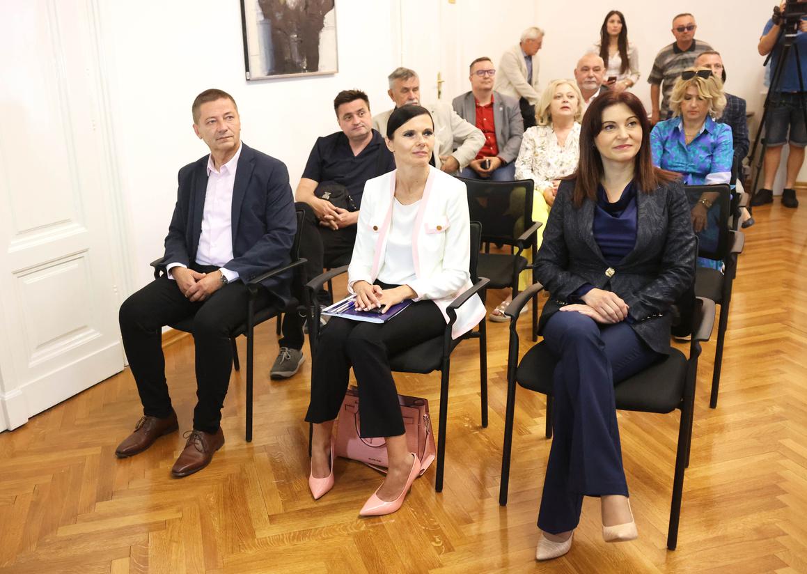 Potpisan Sporazum o suradnji Županije i Županijske komore Osijek