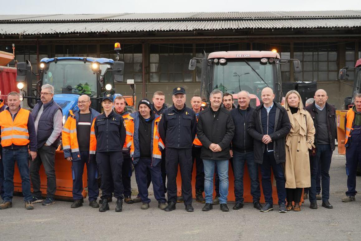 Održana tradicionalna smotra zimske službe, predstavljena nova oprema