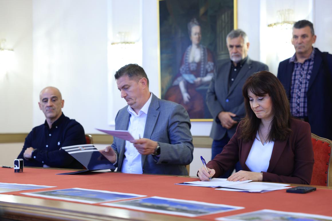 Počinje rekonstrukcija i dogradnja OŠ Vladimira Nazora u Đakovu