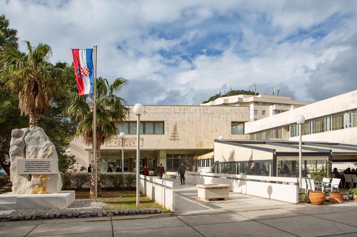Grad Dubrovnik bolnici donirao 2,1 milijuna kuna za novi informatički sustav