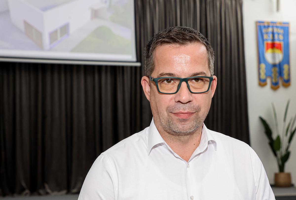 Želim da svaki stanovnik naše općine ima sve potrebno za najveći kršćanski blagdan, kazao je načelnik Jakov Vetma