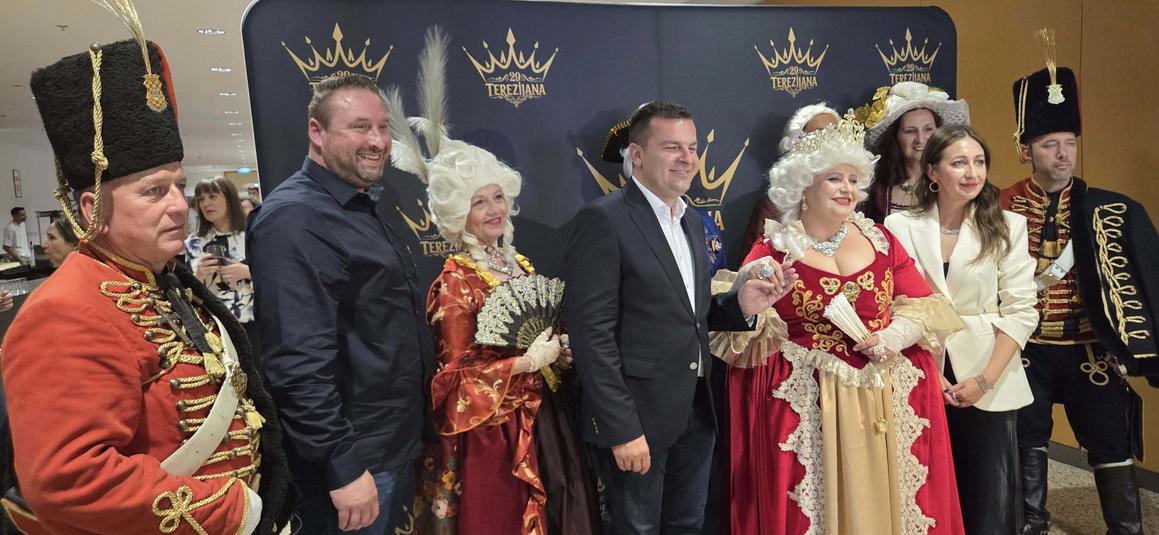 Nikad bogatija Terezijana i šareni Cvjetni korzo za veseli lipanj