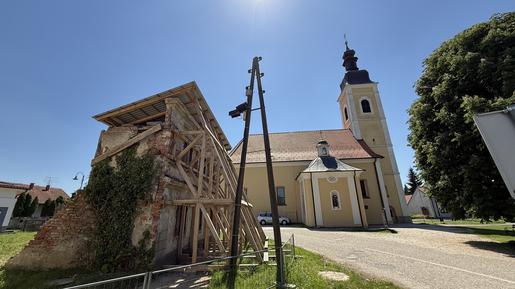 Vrijednost obnove je više od 840.000 eura s pdv-om. Radovi bi trebali biti dovršeni najkasnije do ljeta iduće godine, može se iščitati iz plana javne nabave