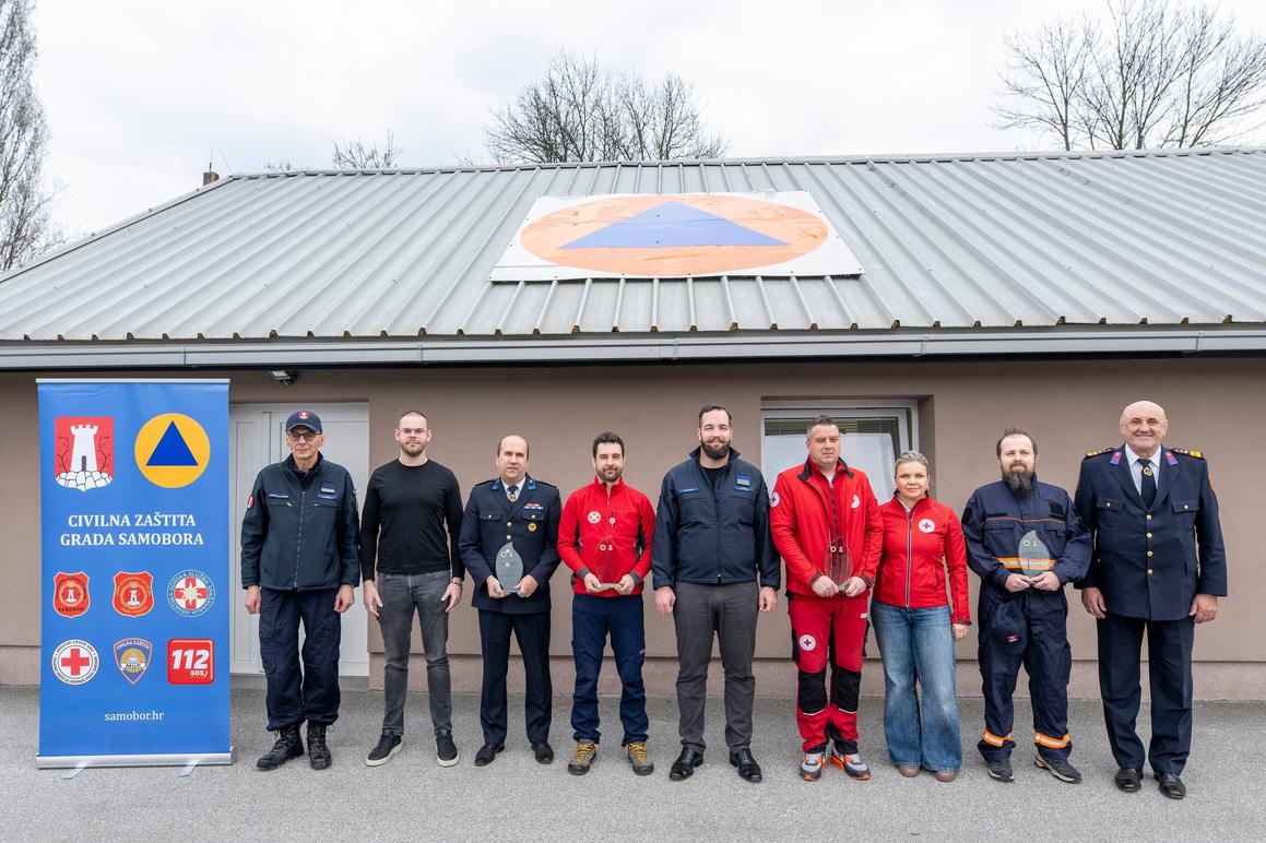 Bit ćemo, kao i dosad, spremni i dostupni u bilo koje doba