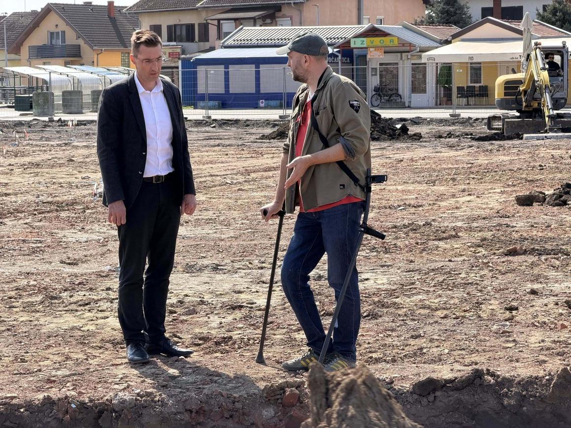 Ispod gradske tržnice pronađena 22 rimska groba