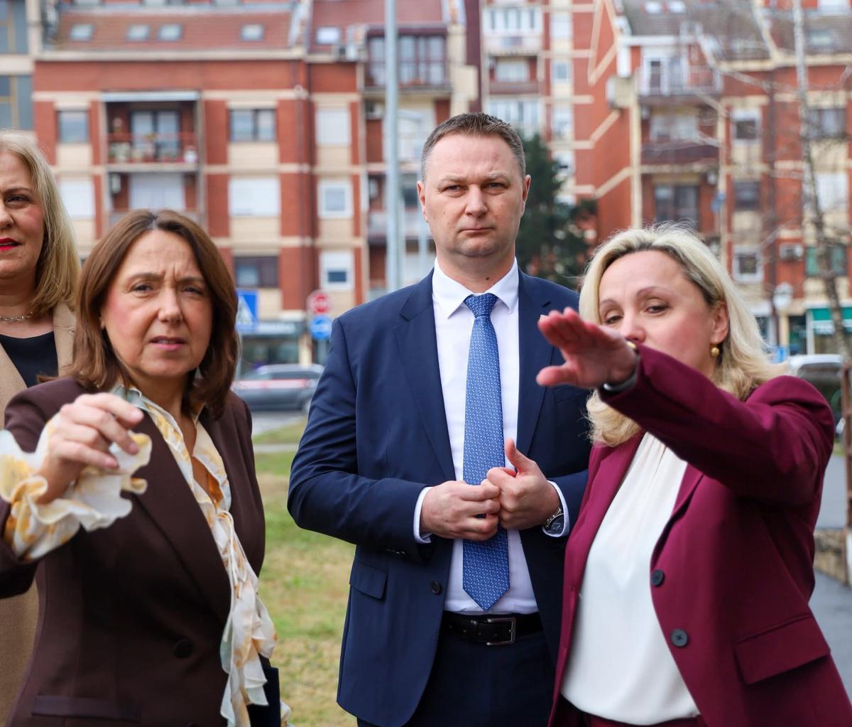 Novi je odjel otvorila ministrica Irena Hrstić, koja je ravnateljici bolnice Saneli Grbaš Bratković zahvalila i na tome što je uvažila mišljenje struke