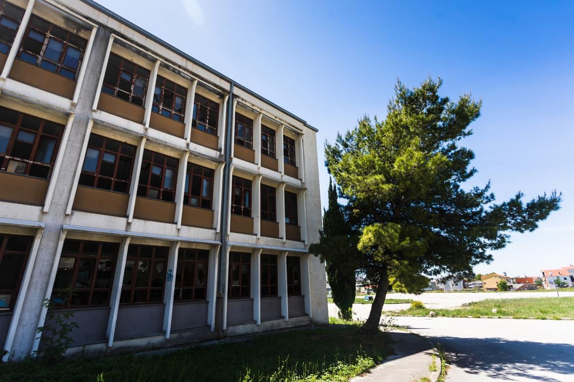 Vlada darovala Splitu dio vojarne u Dračevcu