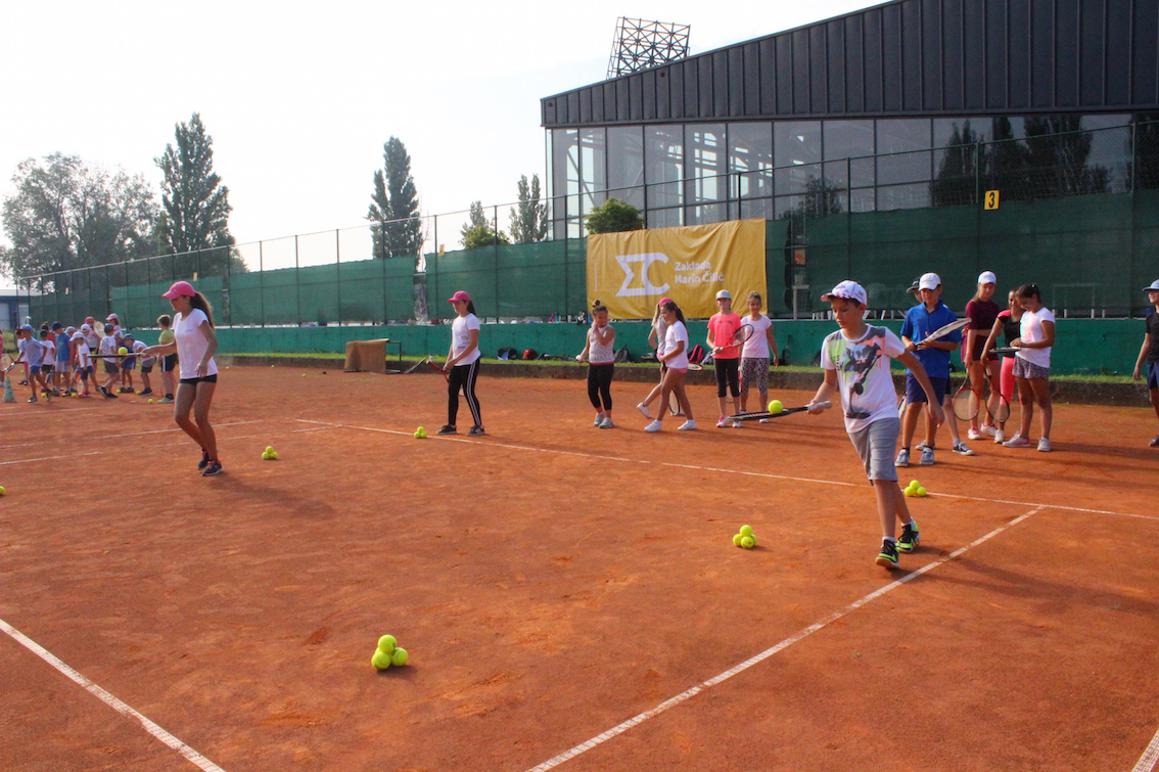 Besplatan teniski kamp za 70 djece