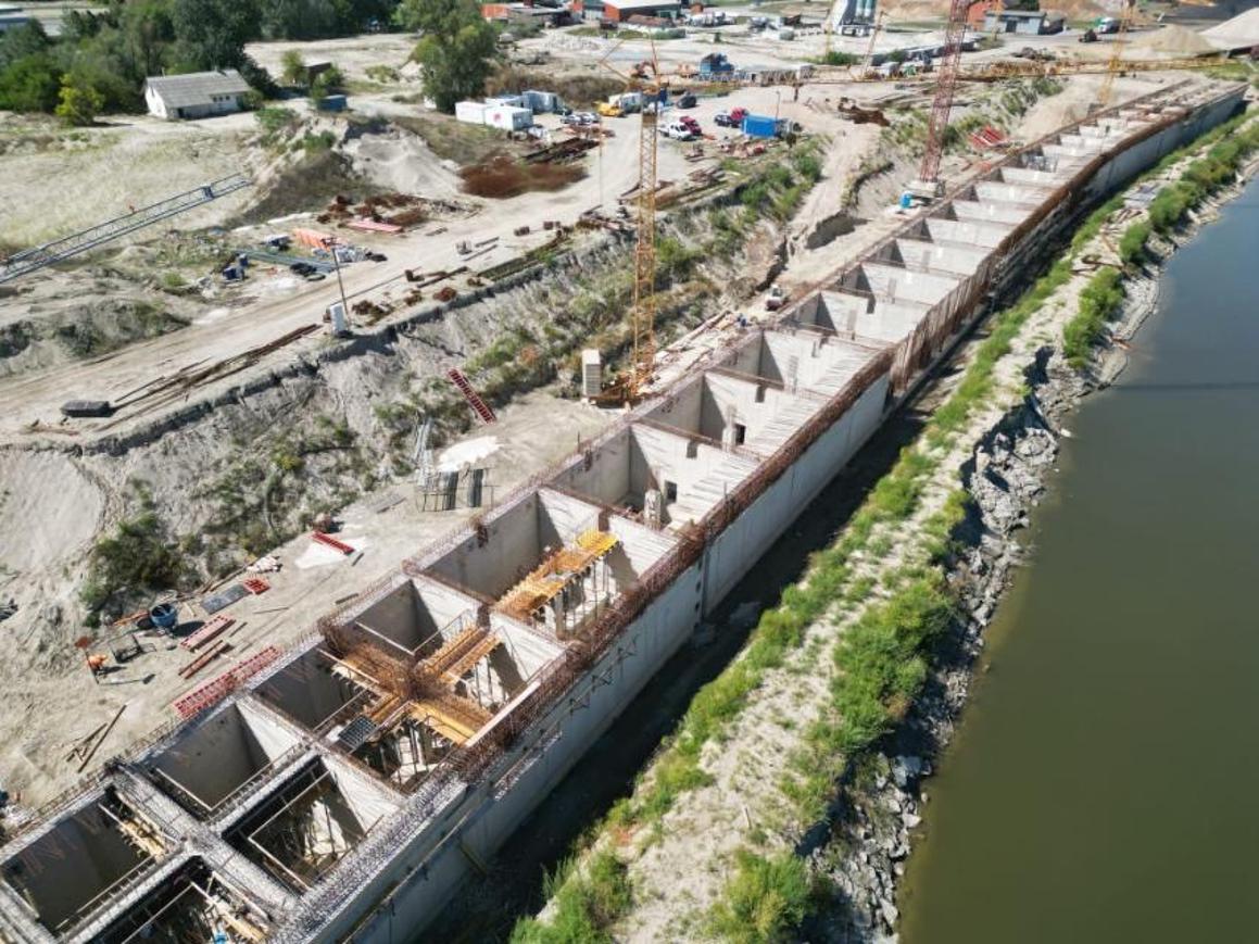Novi terminal Luke Osijek imat će 240 metara okomite obale i dva veza