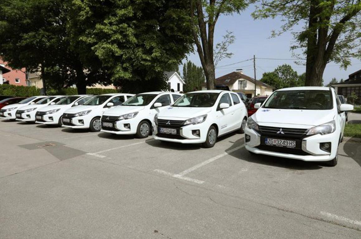 Vozni park Doma zdravlja obnovljen s 11 novih vozila