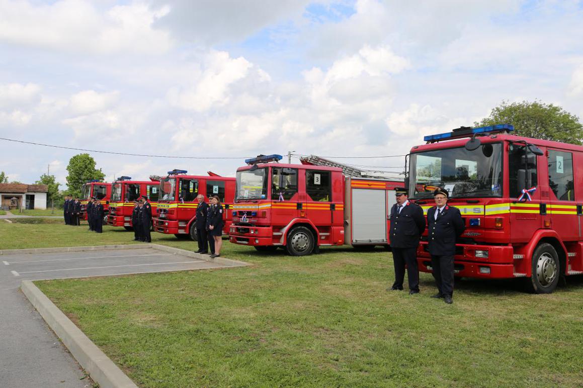 Donirano šest vatrogasnih vozila