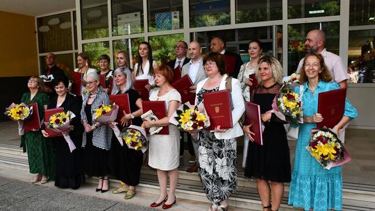 Nagrade su uručili predsjednica Odbora za dodjelu nagrada Vesna Bedeković i ministar znanosti i obrazovanja Radovan Fuchs