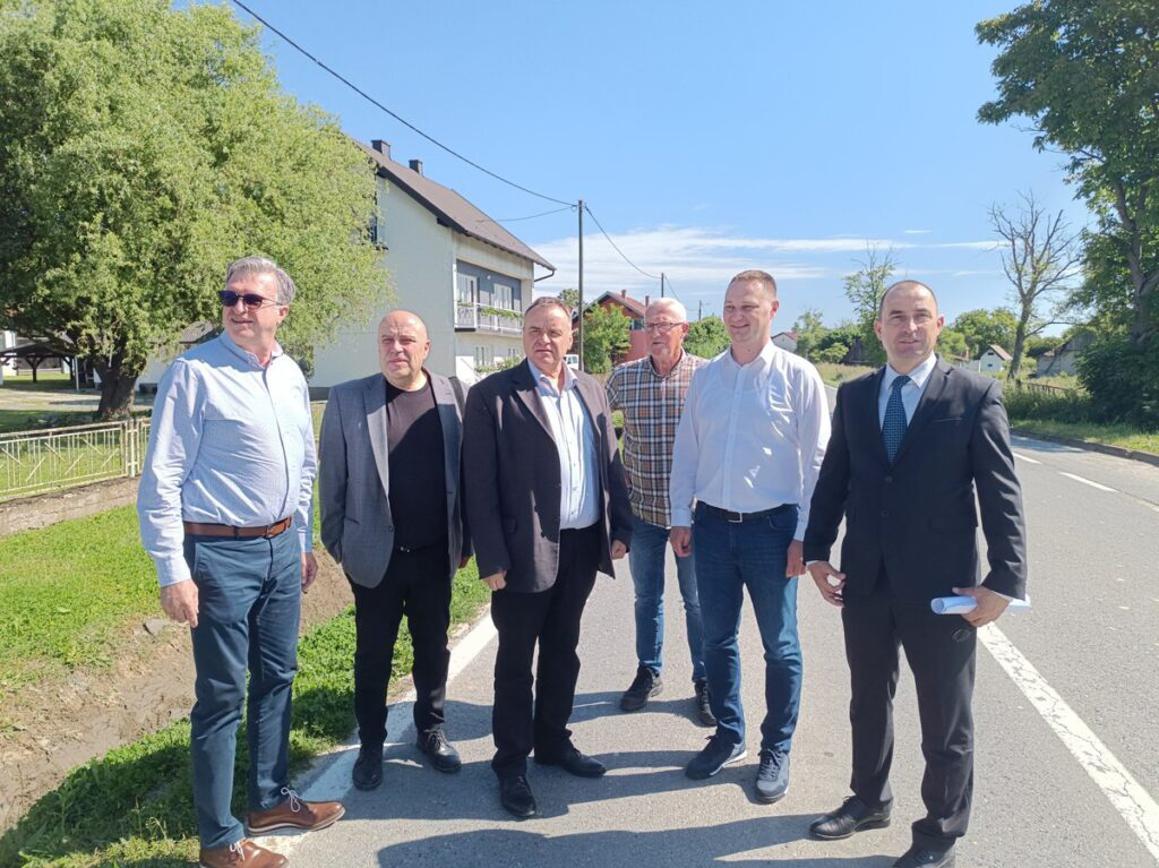Počeli radovi na cesti u Bosiljevu,a uskoro i u Ulici sv. Andrije