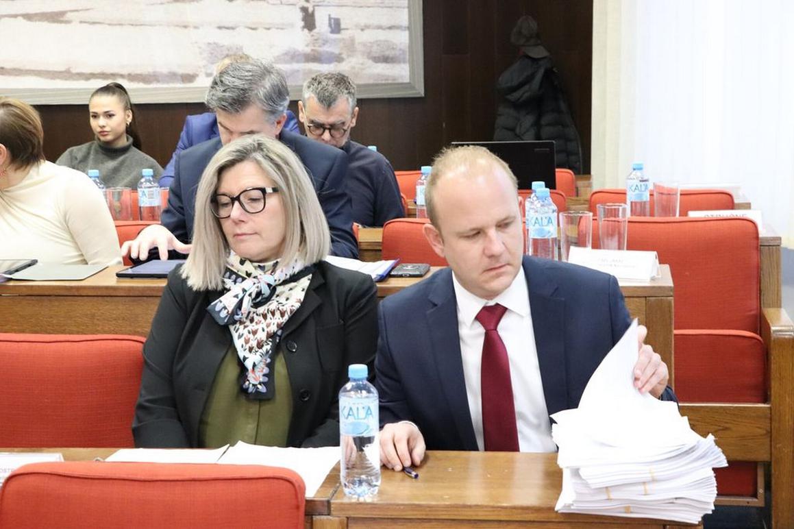 Usvojen rekordan proračun: grade se i veliki rotori na državnim cestama