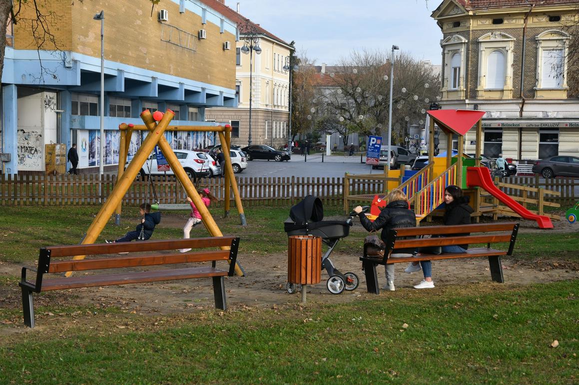 Grad obnovio 16 dječjih igrališta
