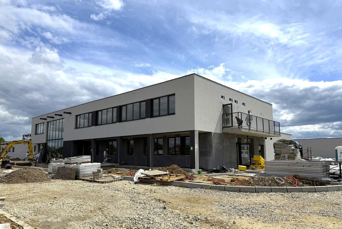 storyeditor/2025-06-06/bajer_sporedna_A.jpg Grad će iz proračuna za novi dječji vrtić morati na koncu izdvojiti ukupno oko 4,3 milijuna eura