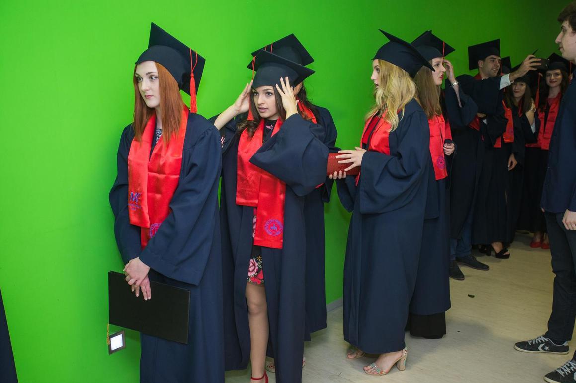 Dobili diplome koje Hrvatska ne priznaje