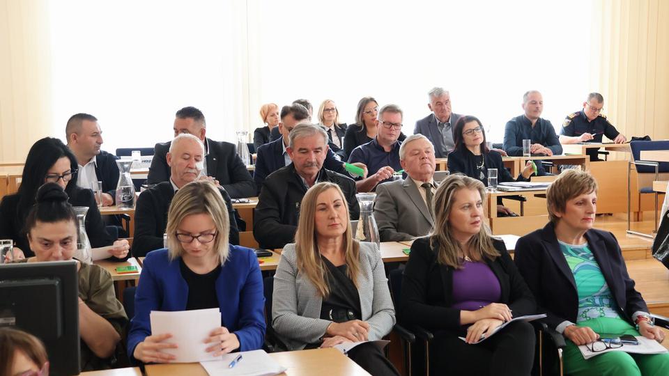 storyeditor/2025-10-10/MZA1.jpg