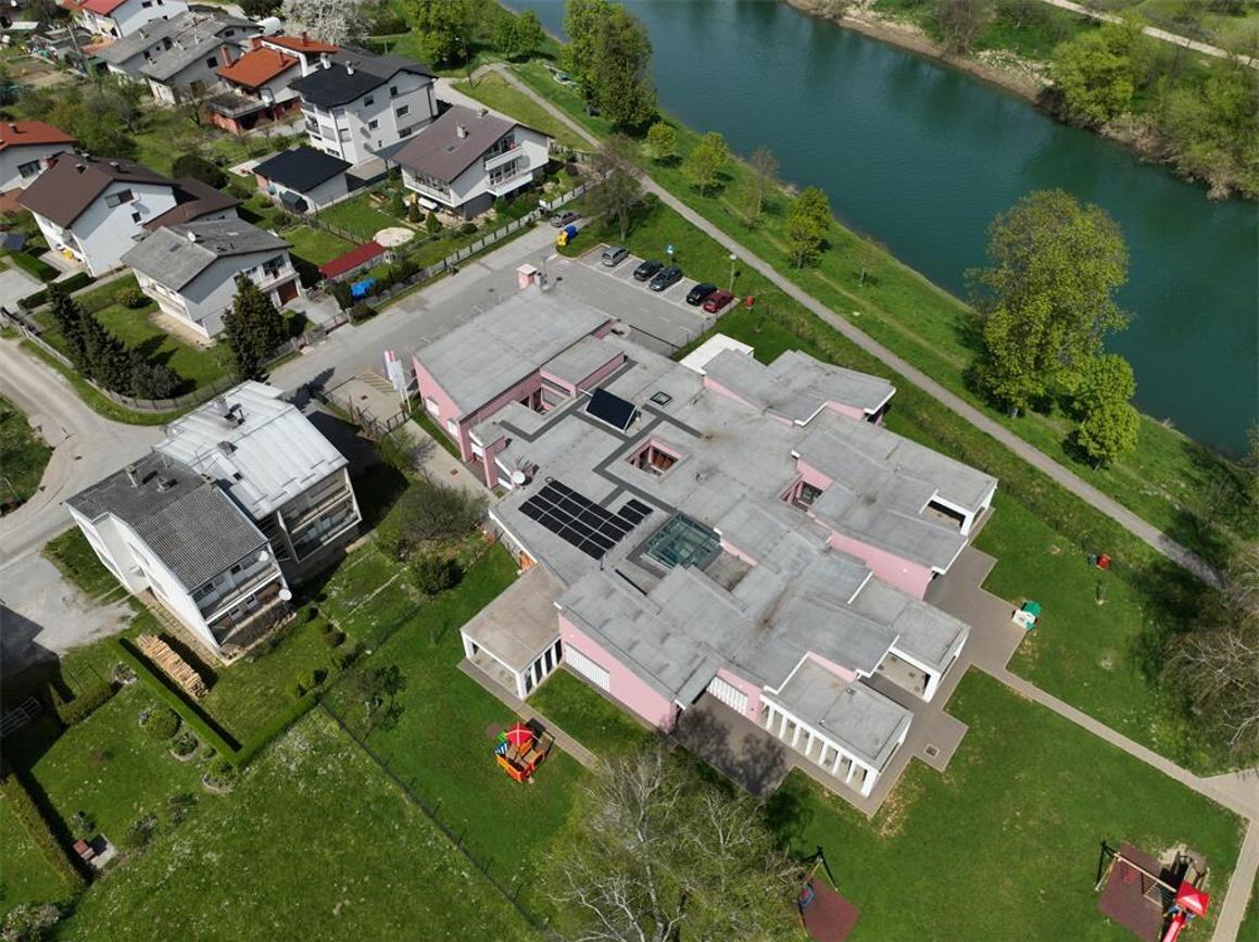 Grad Karlovac na zgrade vrtića i škola postavlja 14 solarnih panela