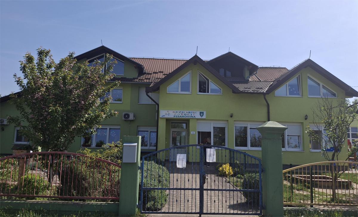 storyeditor/2025-04-25/20250422_105500.jpg OTVORENJE Radovi bi trebali biti gotovi u lipnju, kada stiže i nova oprema za vrtić. Sve je trebalo biti završeno, no izvođač je "probio" rok
