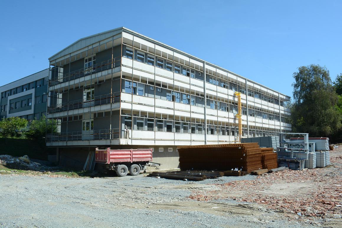 U tijeku je obnova zgrade nove Interne sisačke bolnice