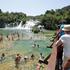 Veliki broj posjetitelja uživa u ljepotama Nacionalnog parka Krka