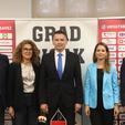 storyeditor/2025-09-27/sisak_b_slager_rukomet_edina_zuko_pixsell_PXL_240925_138982566.jpg