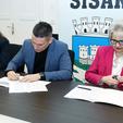 storyeditor/2026-01-24/sisak_a_slager_potpisivanje_ugovora_pediajtri_foto_nikola_cutuk_pixsell_PXL_200126_145048338.jpg