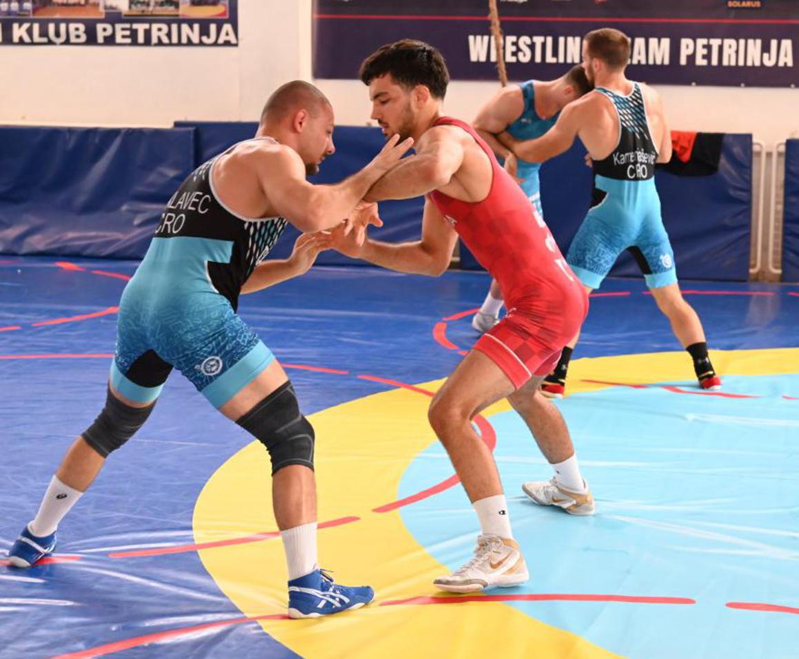 Hrvači iz Petrinje na Svjetsko prvenstvo u Kazahstanu idu po nove medalje
