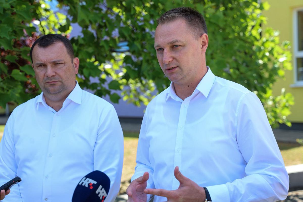ULAGANJA u obrazovanje temelj su svake dugoročne razvojne politike, kažu Marušić i Lneniček