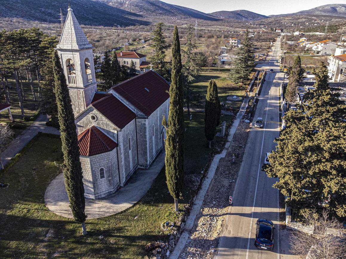 Radovi na cesti kroz Prugovo idu prema planu i trajat će cijelu 2023.