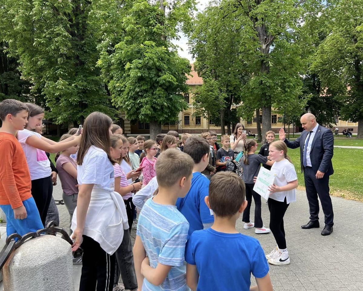 Na nagradni izlet na Papuk će učenici 4.a razreda OŠ Bartola Kašića i 3.c razreda OŠ Vladimira Nazora